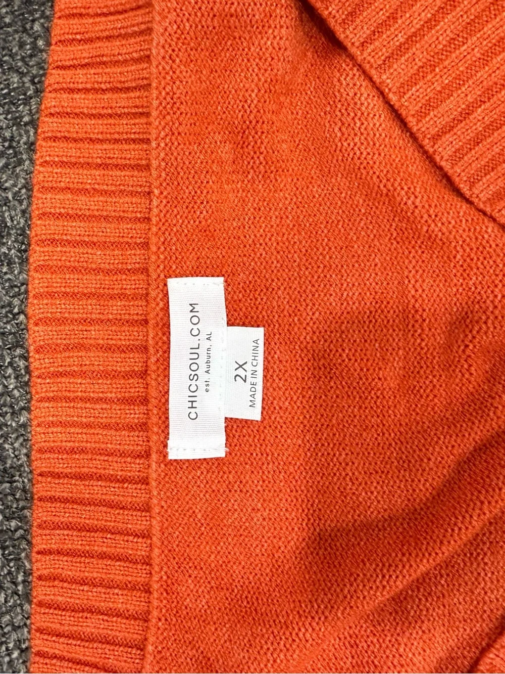 Chic Soul Relaxed V-Neck Sweater in Rust